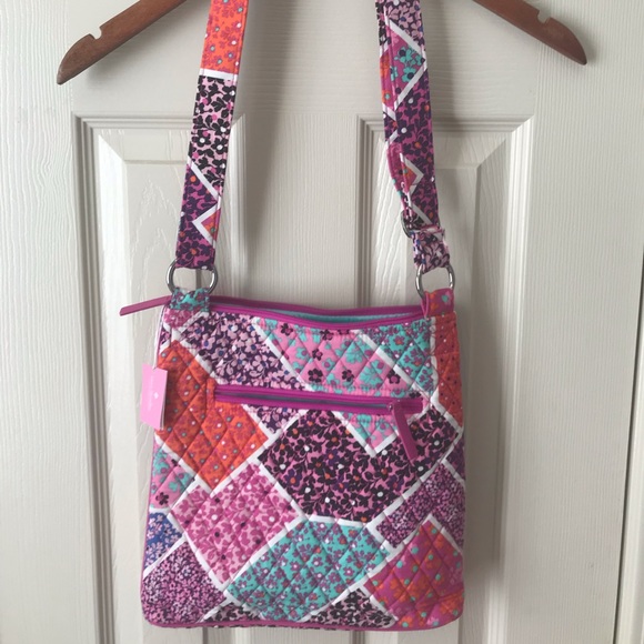 Vera Bradley Handbags - Vera Bradley Hipster Cross Body